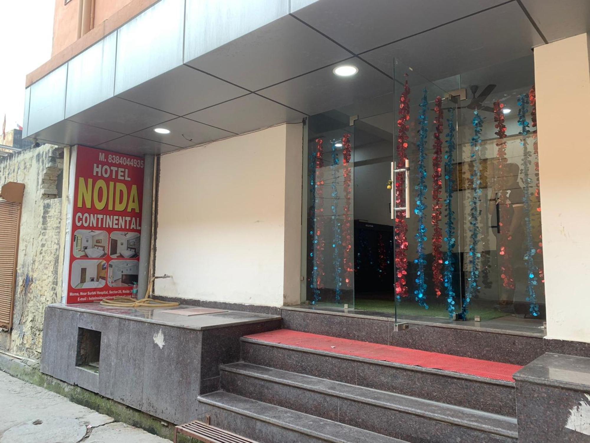 Hotel Noida Continental Kültér fotó