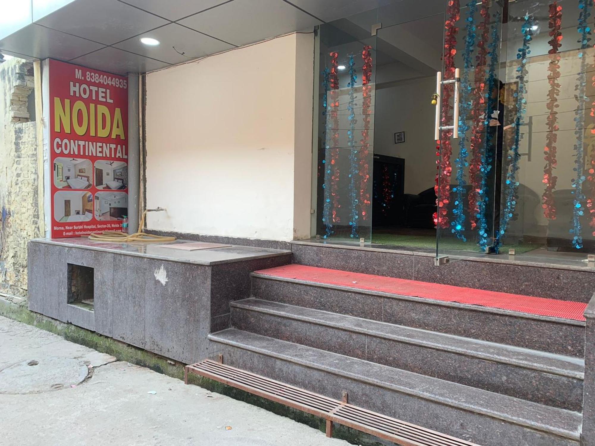 Hotel Noida Continental Kültér fotó